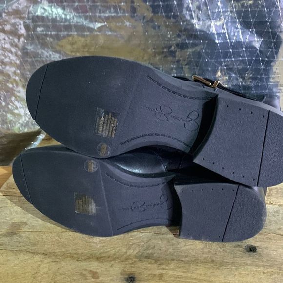 Jessica Simpson black leather boots. Riding buckle slip on boots - Picture 5 of 8